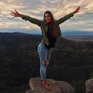 Meet your Posher, Maddie